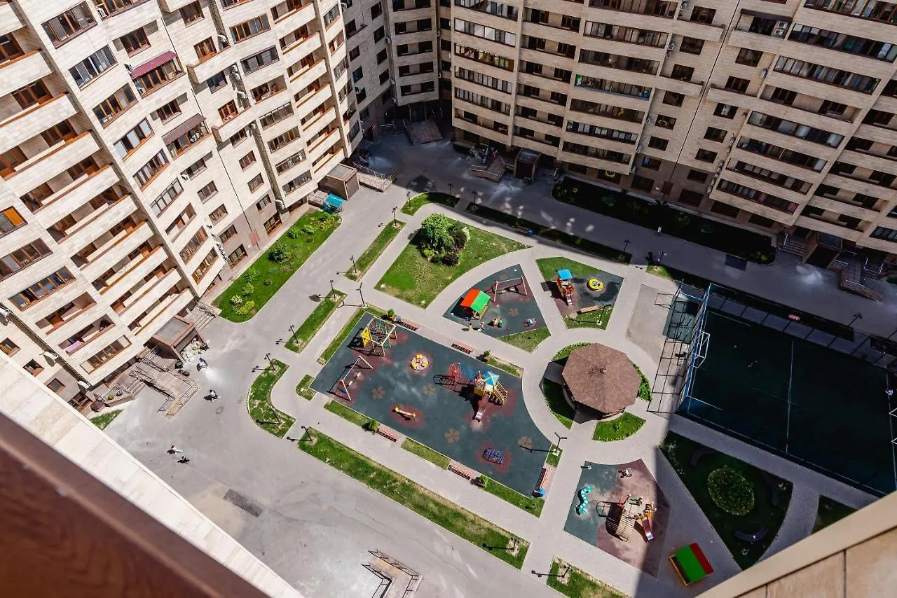 Appartement Просторная 3-Комнатная Квартира В Жк Евразия à Almaty
