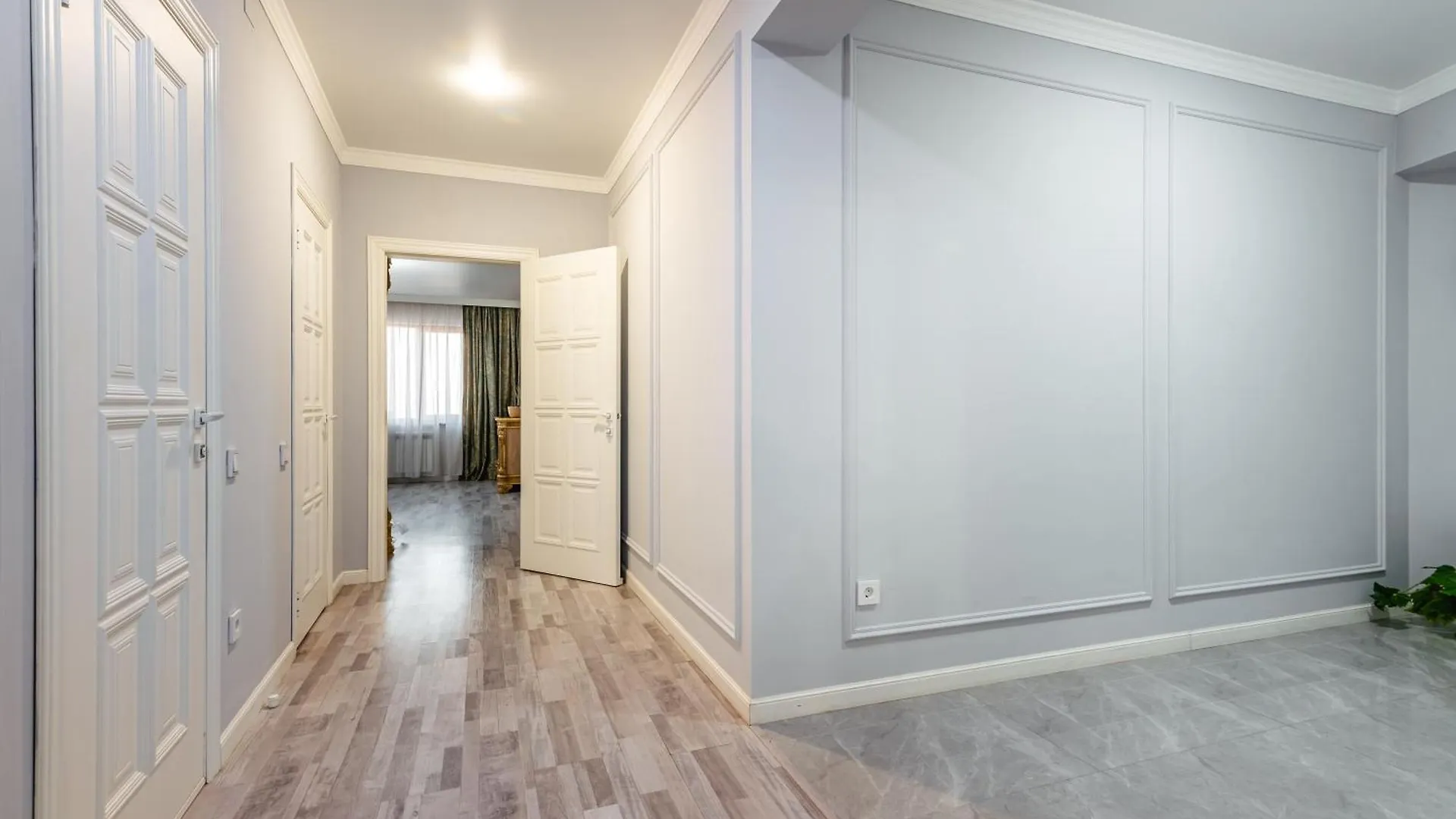 Appartement Просторная 3-Комнатная Квартира В Жк Евразия à Almaty 0*,  Kazakhstan